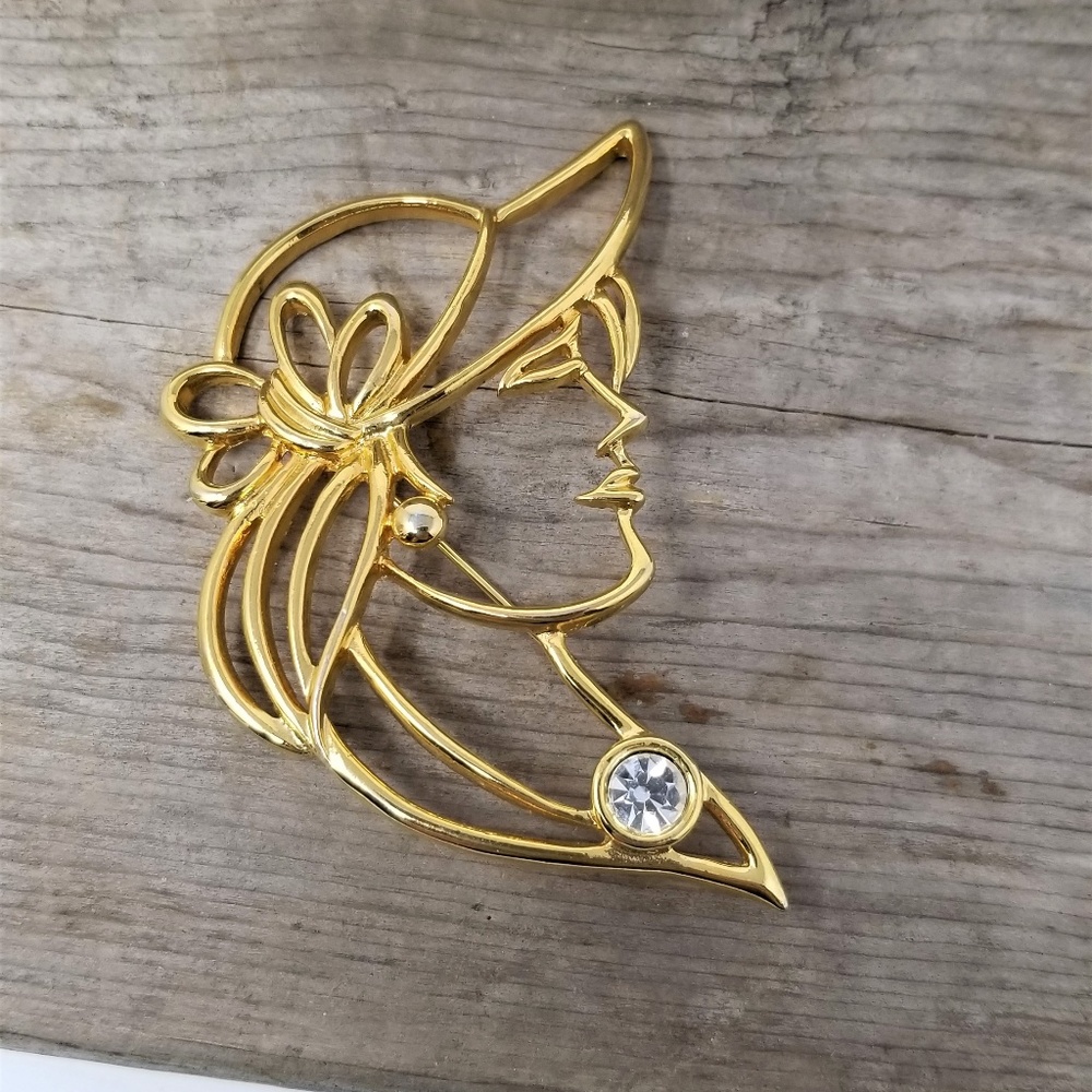 Awesome Gold Tone Woman's Profile Pin Rhinestone